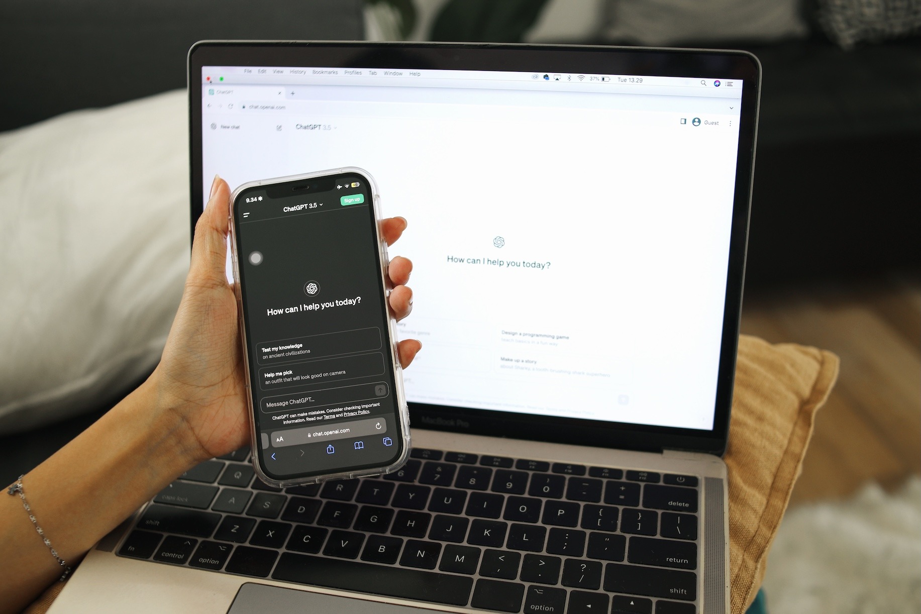ChatGPT vs. DeepSeek: Which AI is Better for Your Business?