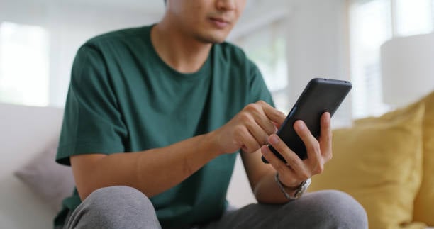 Content Buyers Trust: What Patients Read Before Booking